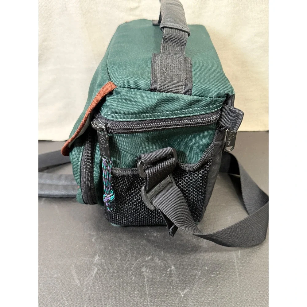 Lowepro Nova 1 Camera Bag Unisex Small Green Vintage Sturdy Canvas Shoulder Bag
